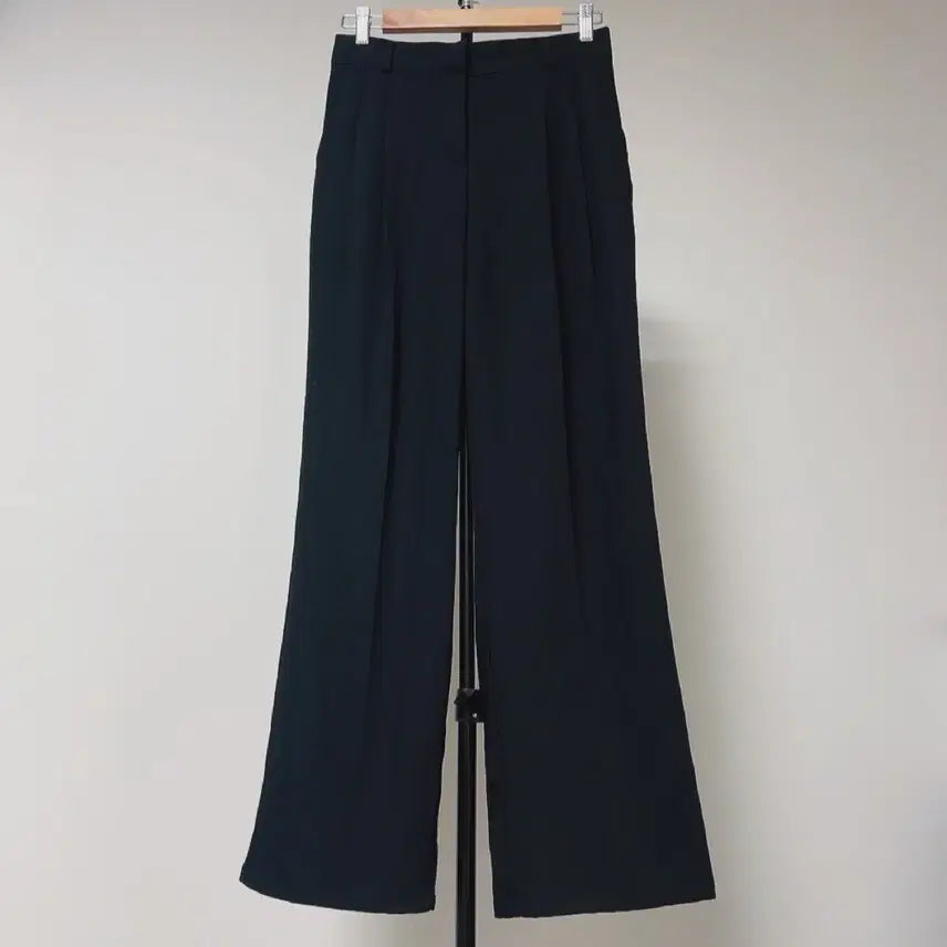 [BUNJANG] Black Wide Pin-tuck Slacks L / 블랙 와이드 핀턱 슬랙스 L