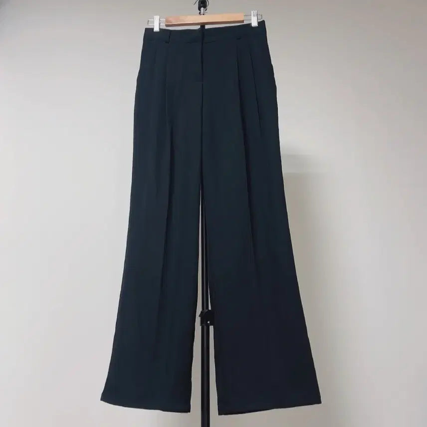 [BUNJANG] Black Wide Pin-tuck Slacks L / 블랙 와이드 핀턱 슬랙스 L