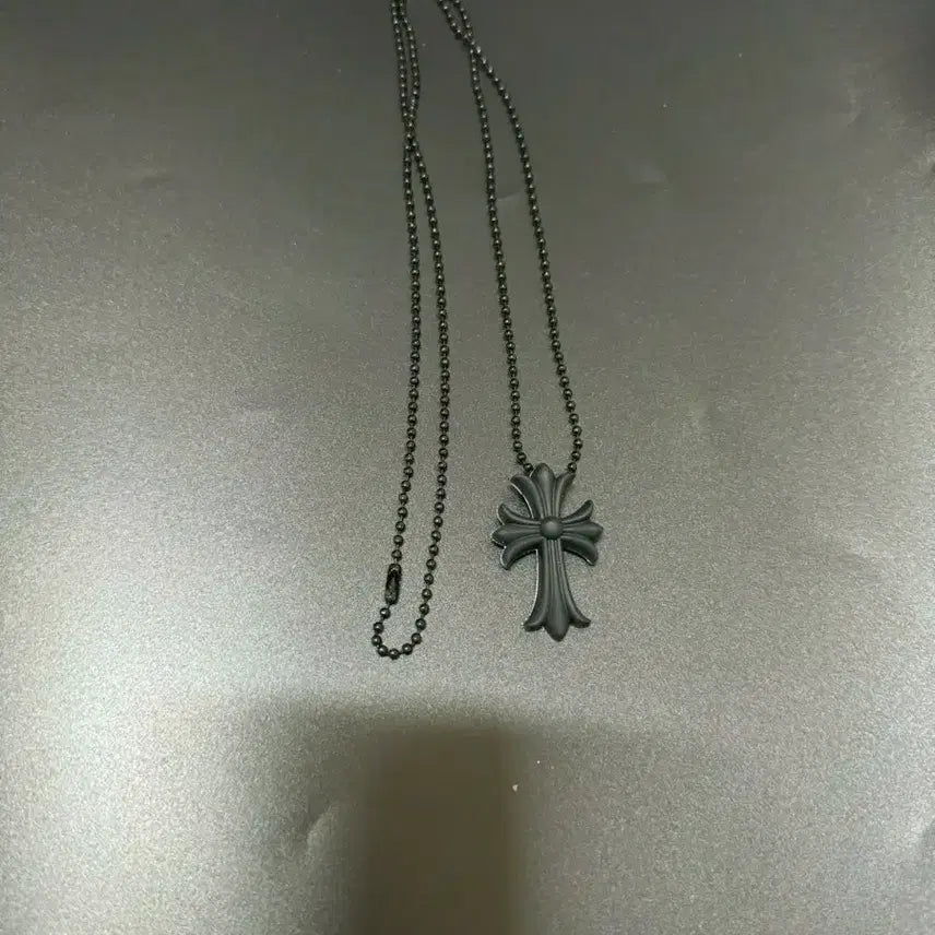[BUNJANG] Black Silicone Cross Necklace / 블랙 실리콘 크로스 목걸이
