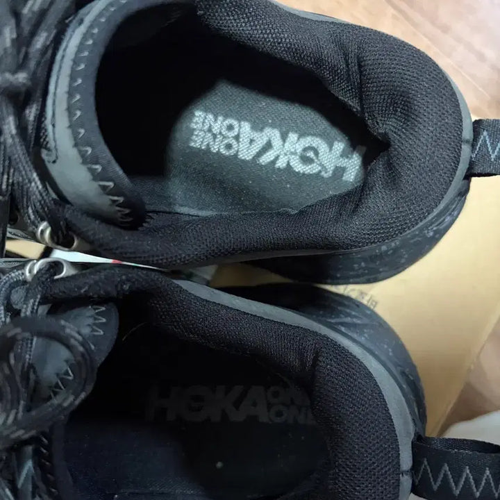 [BUNJANG] Hoka Tor Summit 2 Black / 호카 토르 서밋2 블랙 판매합니다