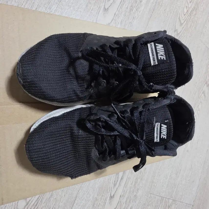 [BUNJANG] Nike Running Shoes Black 255mm / 나이키 운동화 검정색 런닝화 255