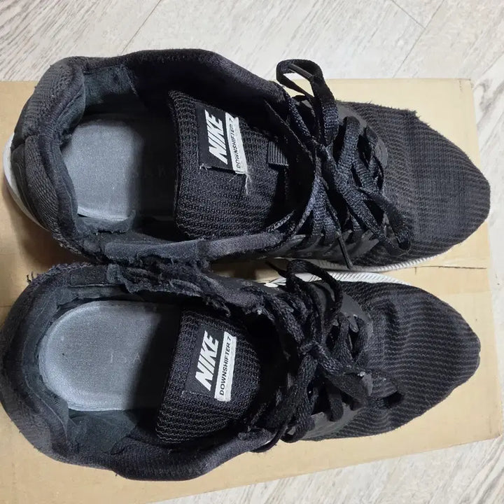 [BUNJANG] Nike Running Shoes Black 255mm / 나이키 운동화 검정색 런닝화 255