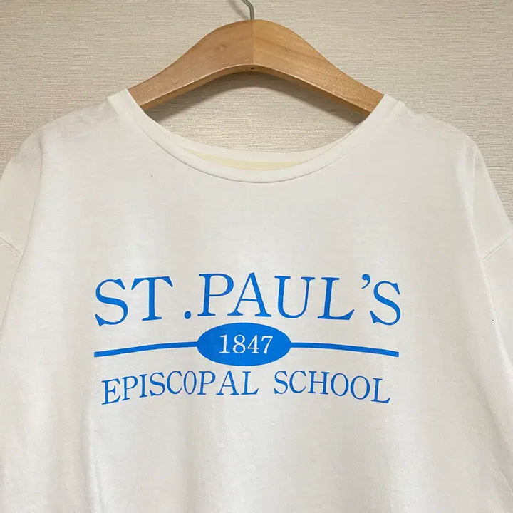 [BUNJANG] Signature Roundneck White Lettering Printing Short-Sleeve T-Shirt / 시그니처 라운드넥 화이트 레터링 프린팅 반팔 티셔츠