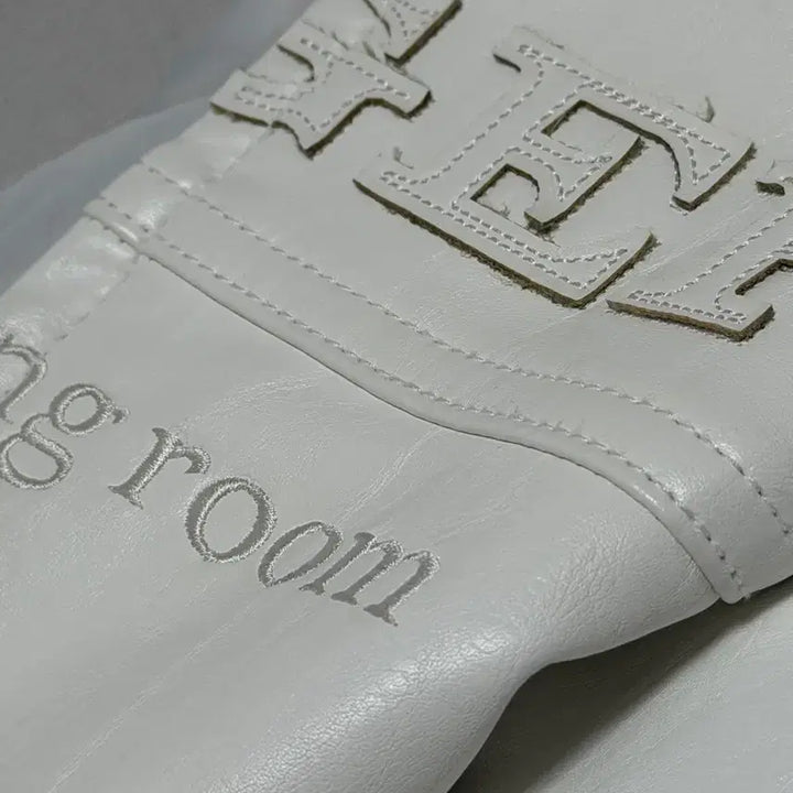 [BUNJANG] Surgery Stratum White Leather Jacket / 써저리 스트라텀 레더 자켓 화이트