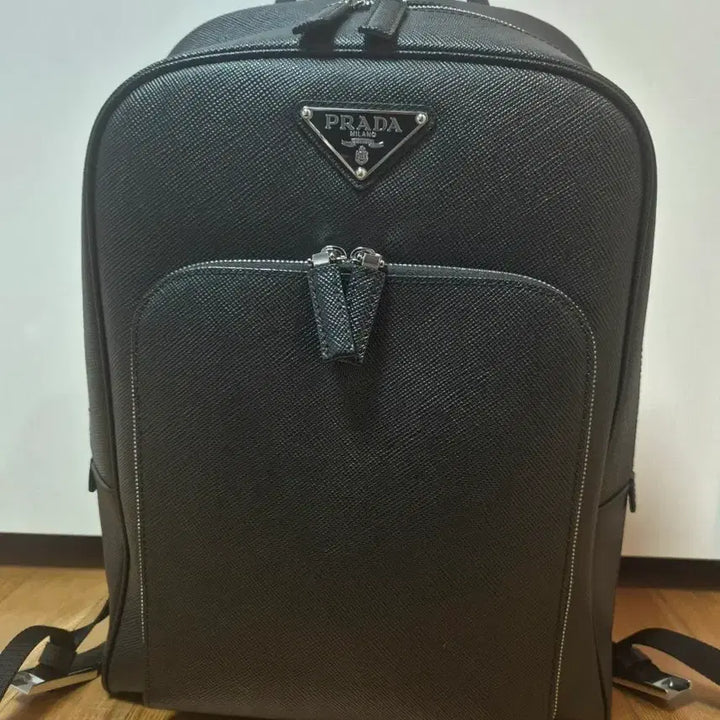 [BUNJANG] Saffiano Leather Backpack Black / 사피아노 백팩 블랙