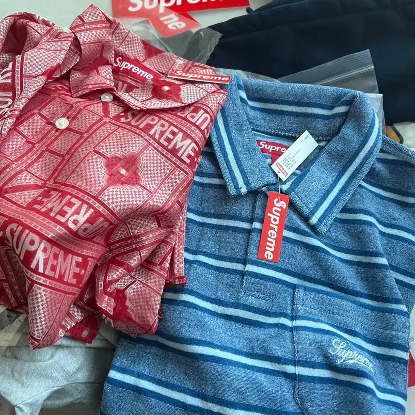 [BUNJANG] Supreme Tray Jacquard Short Sleeve Shirt Red / [L] 슈프림 트레이 자카드 숏슬리브 셔츠 레드 - 24SS