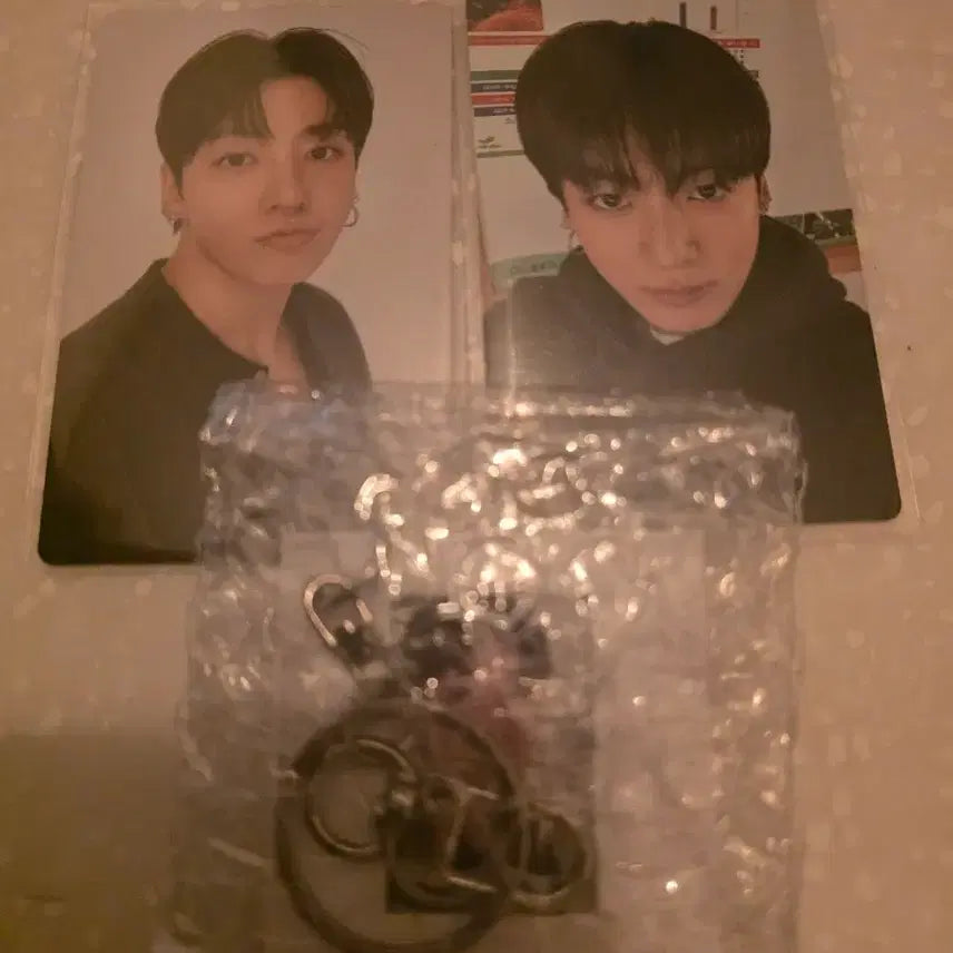 [BUNJANG] BTS Jungkook Arirang Weverse Exclusive Photocard &amp; Keyring Set / 방탄 정국 JK 아리랑 위버스 예약특전 셀피 포카 키링 세트