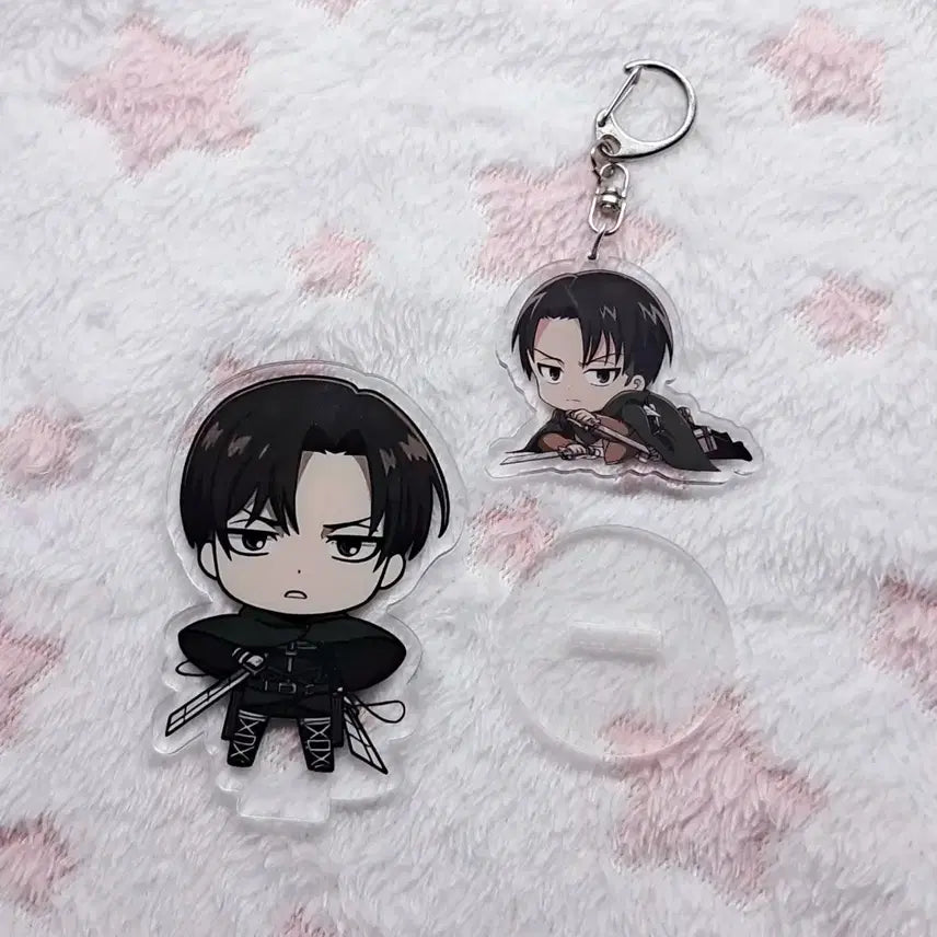 [BUNJANG] Attack on Titan Levi Acrylic Keychain / 진격거 리바이 키링 판매