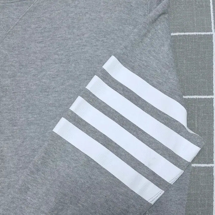 [BUNJANG] Thom Browne Sweatshirt Size 3 / 톰브라운 맨투맨