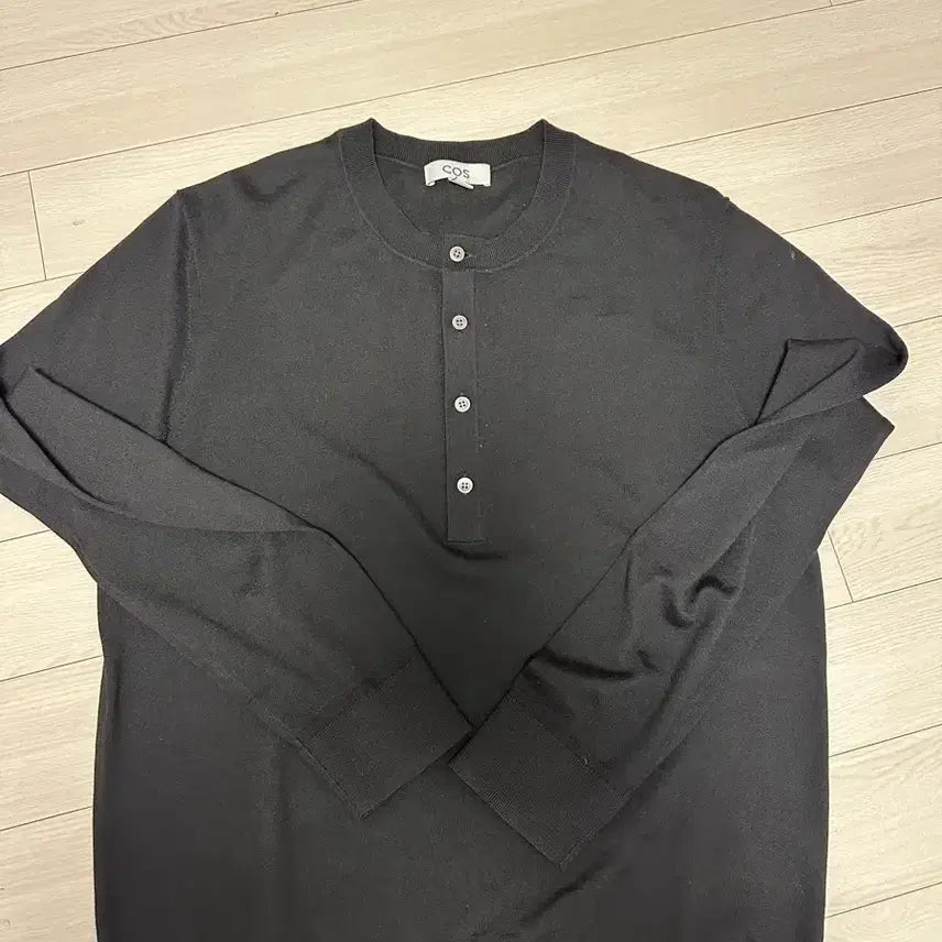 [BUNJANG] COS Black Merino Wool Henley Neck Knit Sweater - Size L / 코스 COS 블랙 메리노울 헨리넥 니트 사이즈 L 라지 팝니다