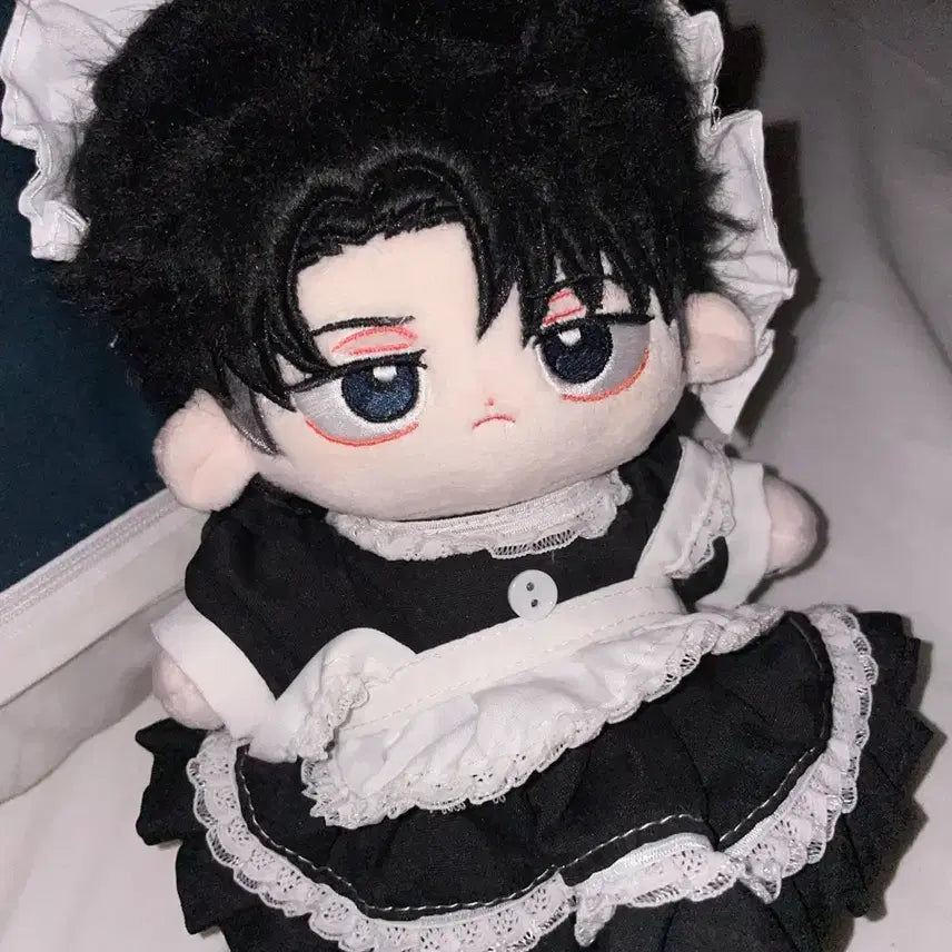 [BUNJANG] Attack on Titan Levi Ackerman 20cm Cotton Doll / 진격의 거인 리바이병장 솜인형 20cm