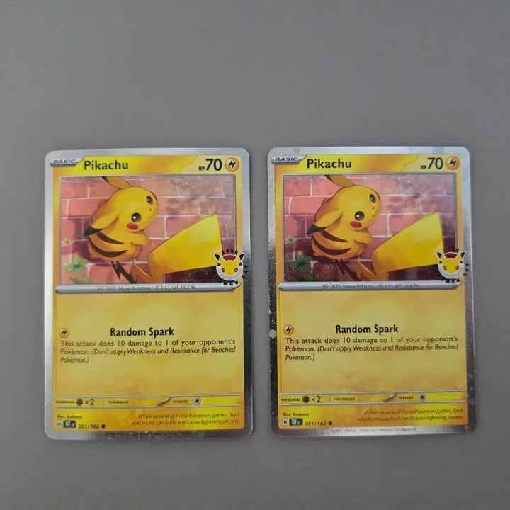 [BUNJANG] Pokemon 30th Anniversary North American Pikachu Card Bundle (S Grade) / 북미 30주년 포켓몬데이 피카츄 S급 2개 일괄