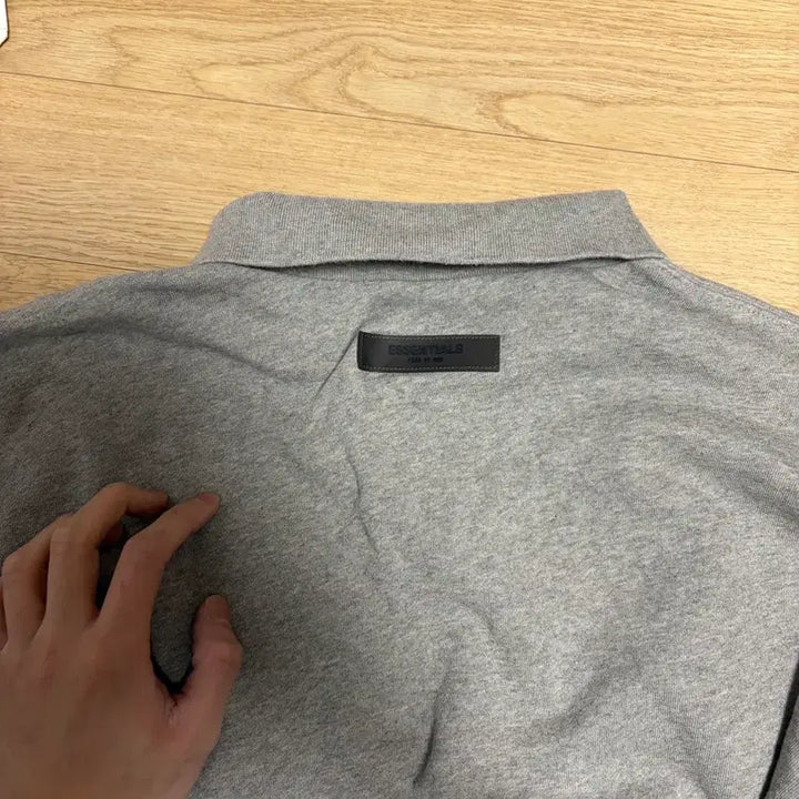 [BUNJANG] Fear of God Essentials The Core Collection Long Sleeve Polo Dark Oatmeal / 피어오브갓 에센셜 더 코어 컬렉션 롱슬리브 폴로 다크 오트밀