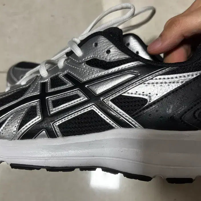 [BUNJANG] ASICS Jog 100 S SMU Black Silver 280 / 아식스 조그 100 S SMU 280 블랙 실버