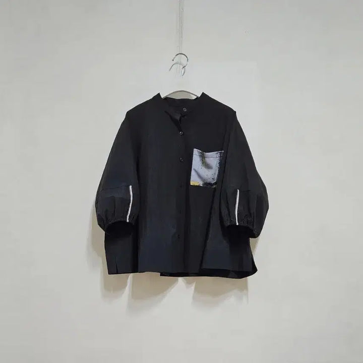 [BUNJANG] Boxy Blouse with Pocket / 바스락 박시 블랏