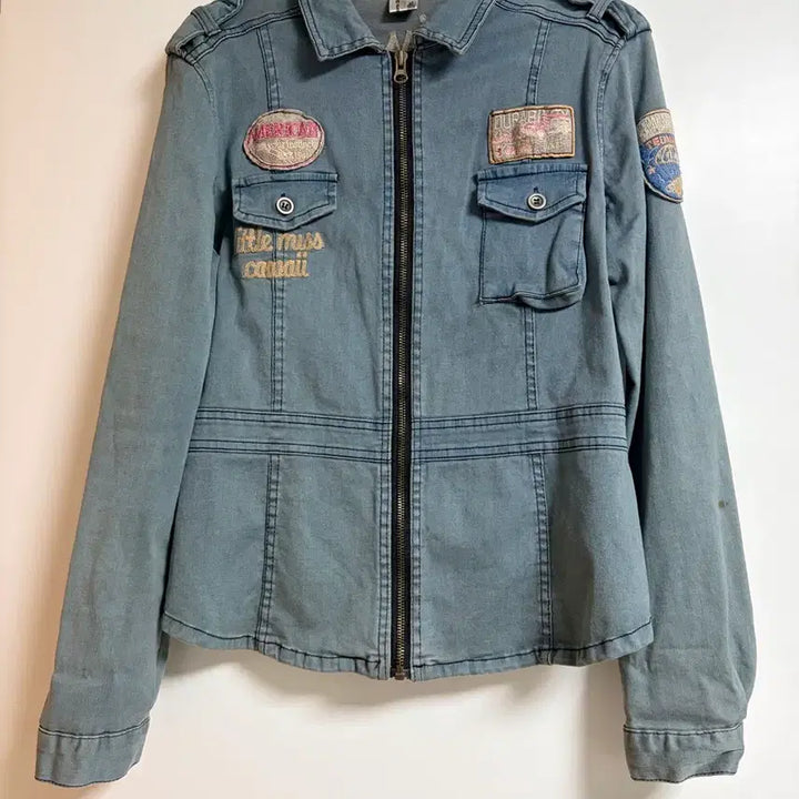 [BUNJANG] Vintage Denim Jacket with Patch Details / 예쁜 빈티지 데님 자켓