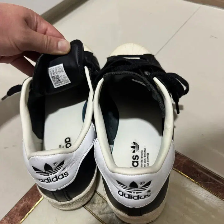 [BUNJANG] Adidas Superstar 82 FI Core Black Shoes / 270 아디다스 슈퍼스타 82 FI 코어 블랙 270