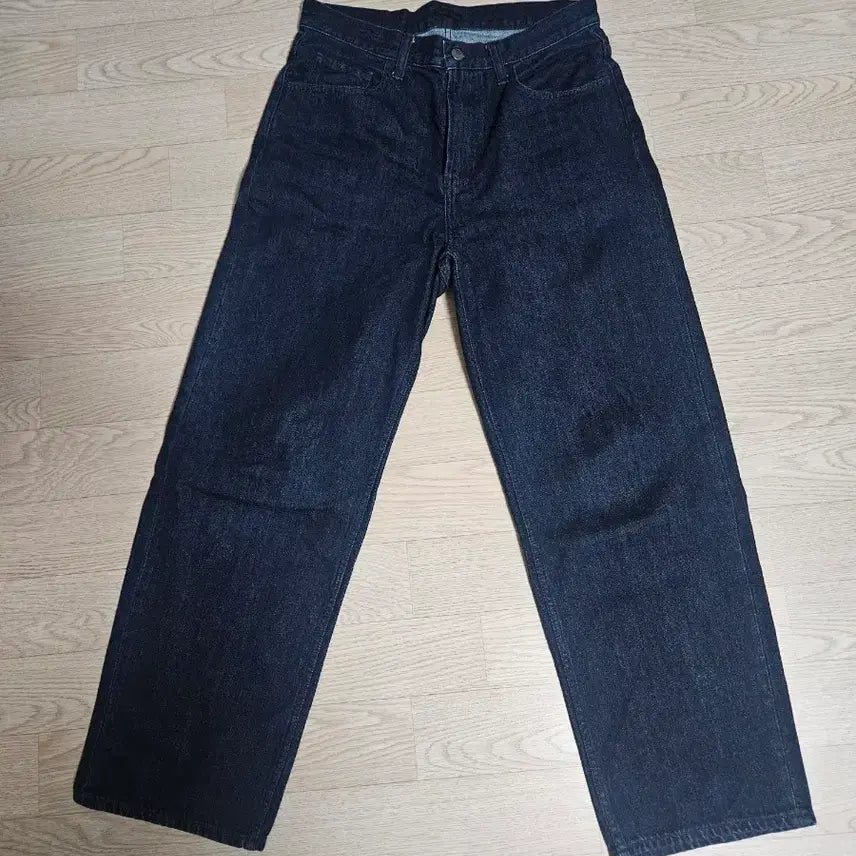 [BUNJANG] Uniqlo Wide Straight Jeans 68 Blue Size 30 / 유니클로 와이드스트레이트진 68블루 30사이즈
