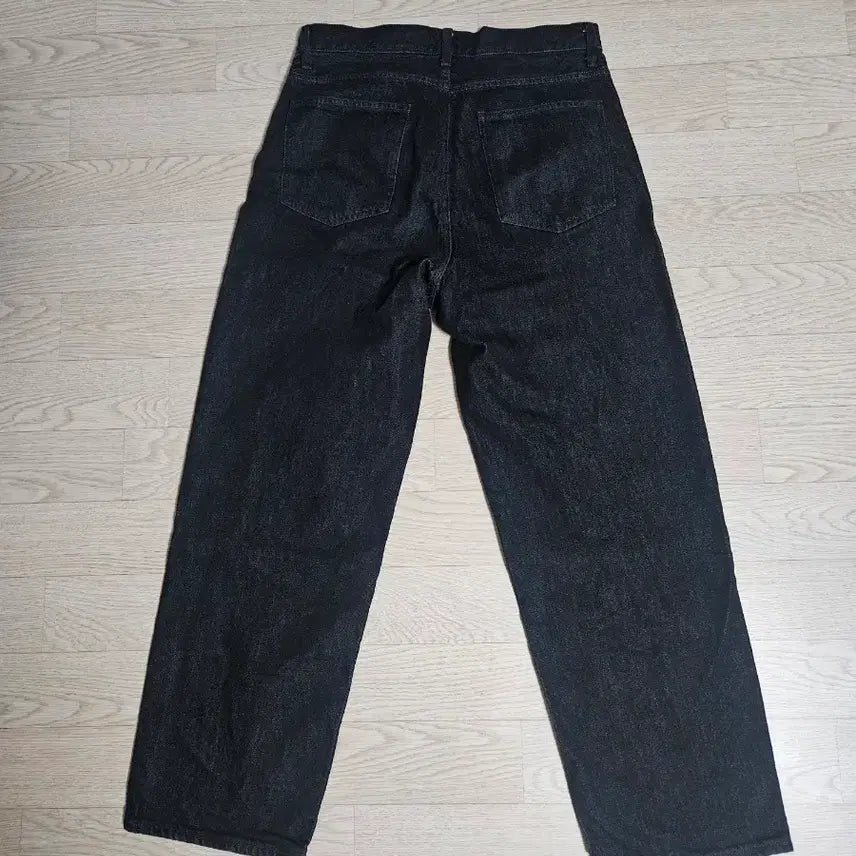 [BUNJANG] Uniqlo Wide Straight Jeans Black 30 / 유니클로 와이드스트레이트진 09블랙 30사이즈