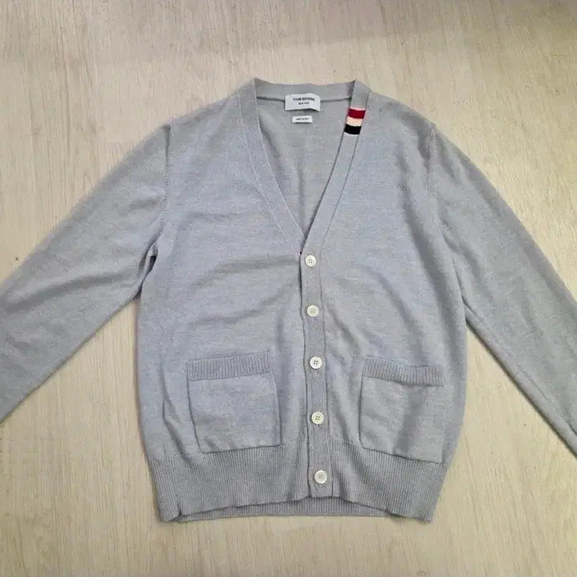 [BUNJANG] Thom Browne Light Grey Merino Wool Cardigan / 톰브라운 가디건