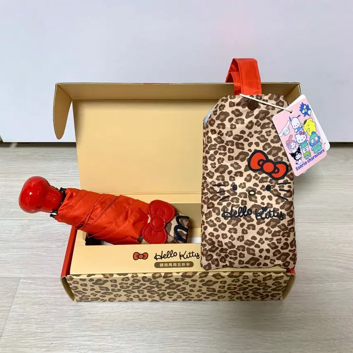 [BUNJANG] Sanrio Hello Kitty Leopard Foldable Umbrella UPF 50+ / 산리오 헬로키티 레오파드 호피 레드 접이식 양우산 UPF 50+