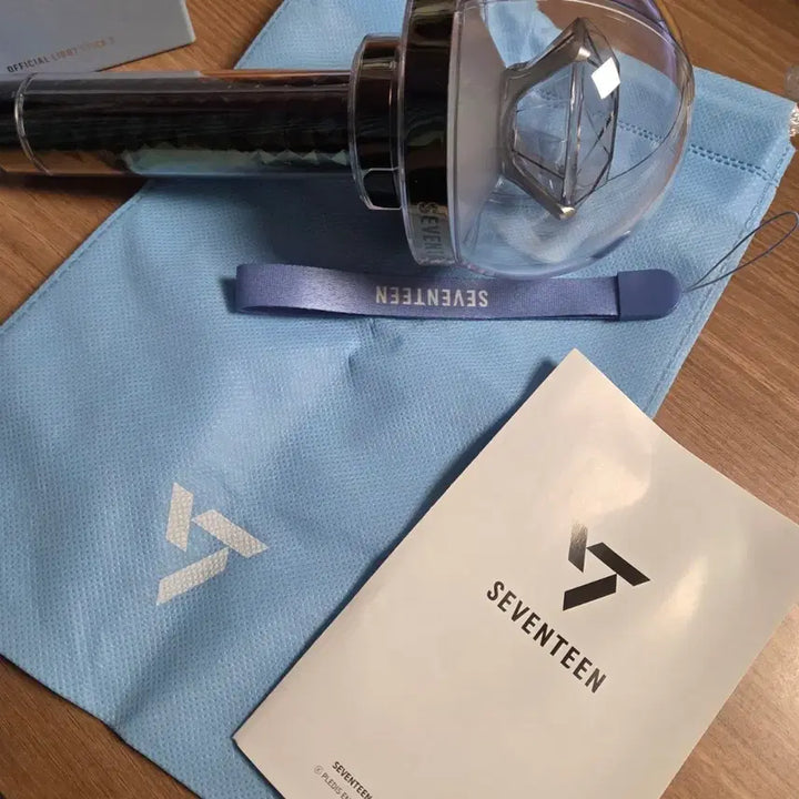 [BUNJANG] SEVENTEEN Official Carat Bong Ver.3 Lightstick / 세븐틴 캐럿봉 응원봉 공식 ver.3
