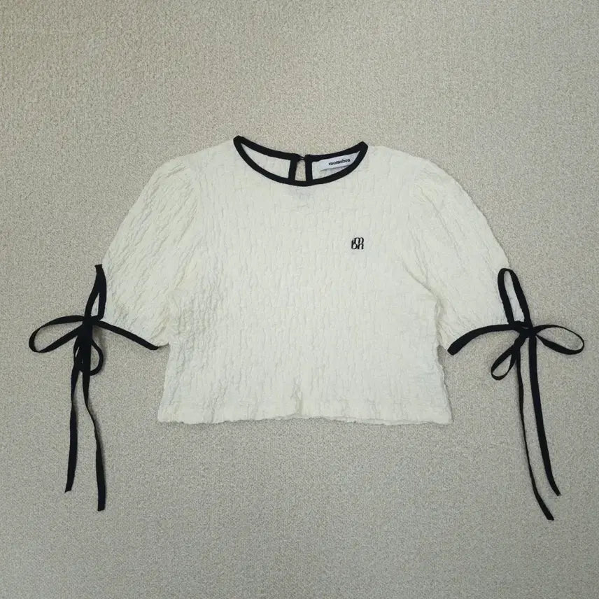 [BUNJANG] Mommeben Puff Sleeve Ribbon Blouse Ivory / (F)모메벤 여성 반팔 블라우스 퍼프 리본 아이보리