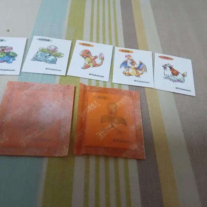 [BUNJANG] Pokemon 30th Anniversary Retro Artwork Ttibu Seal / 포켓몬 레트로 30주년 아트웍 띠부씰 교환/ 판매