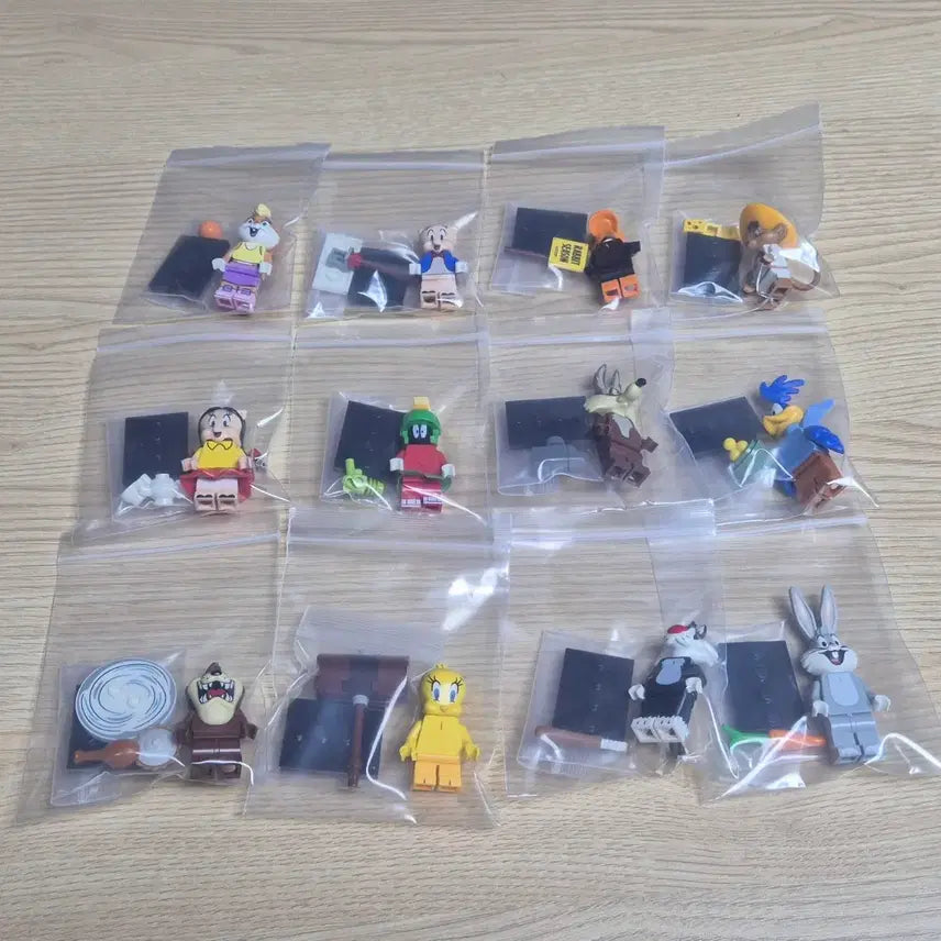[BUNJANG] Lego 71030 Looney Tunes Minifigure Set Bundle / 레고 71030 루니툰 미니피규어 1세트 일괄