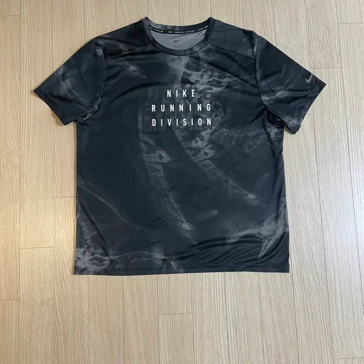 [BUNJANG] Nike Dri-FIT Running Division Short Sleeve T-Shirt / 나이키 드라이핏 러닝 디비전 반팔 티셔츠