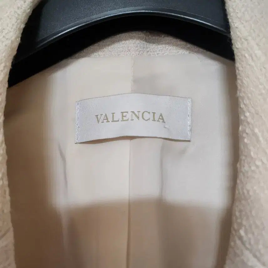 [BUNJANG] Balenciaga Tweed Jacket Ivory / 발렌시아 트위드 자켓 아이보리