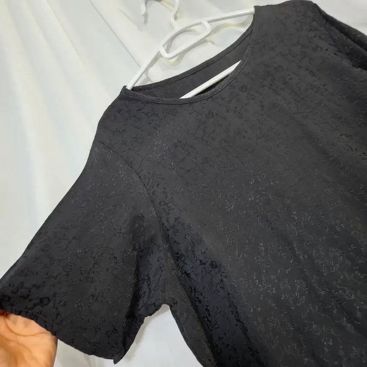 [BUNJANG] Black Lace Linen Round Neck Short Sleeve T-Shirt / 블랙 레이스여성린넨라운드 반팔F