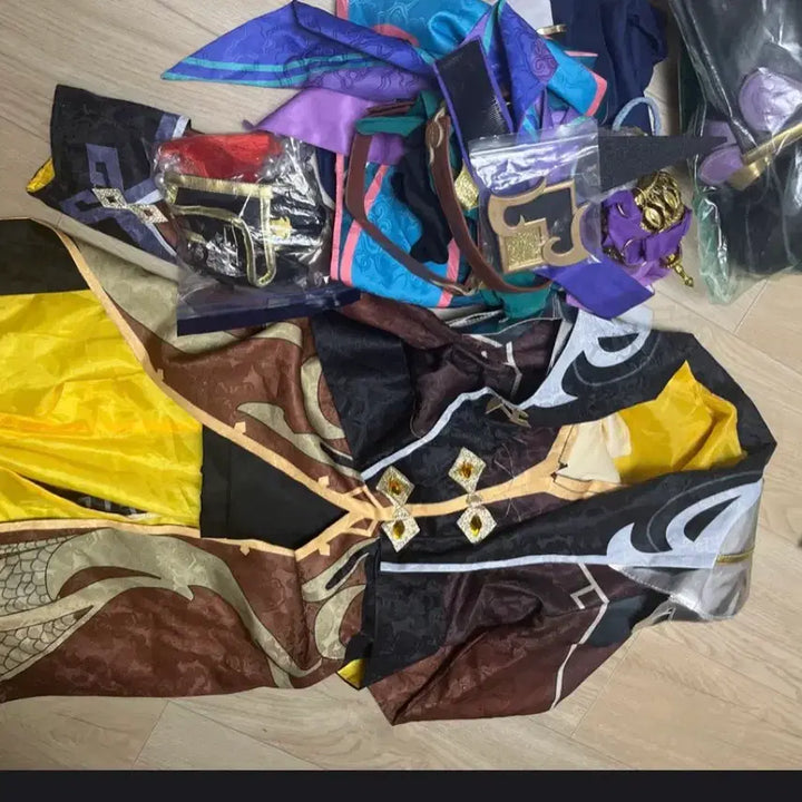 [BUNJANG] Genshin Impact Zhongli Cosplay Costume Set / 종려 소 코스프레옷 합본