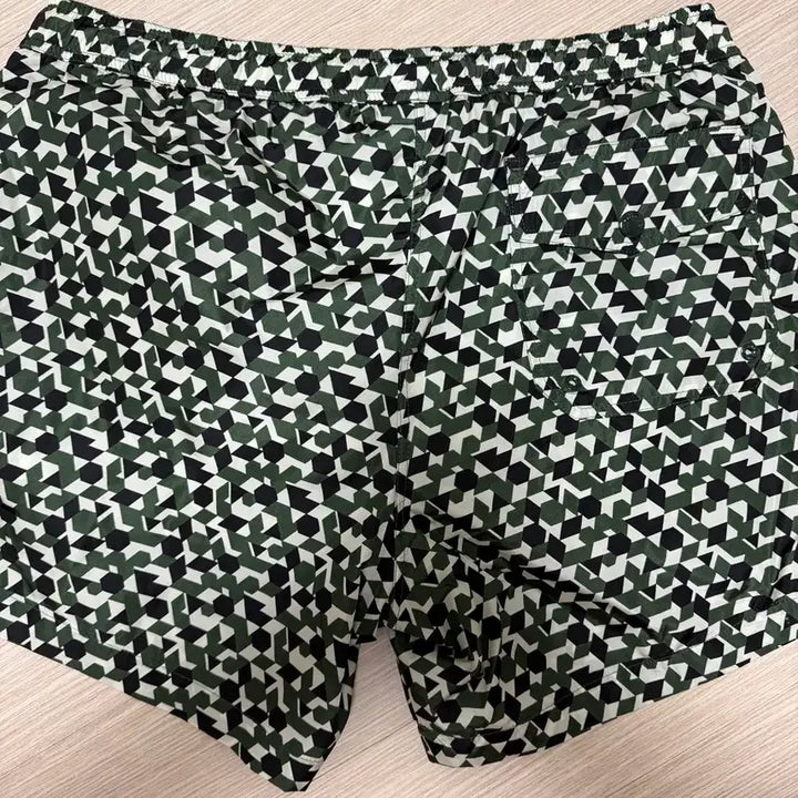 [SOLD OUT] 몽클레어 반바지
