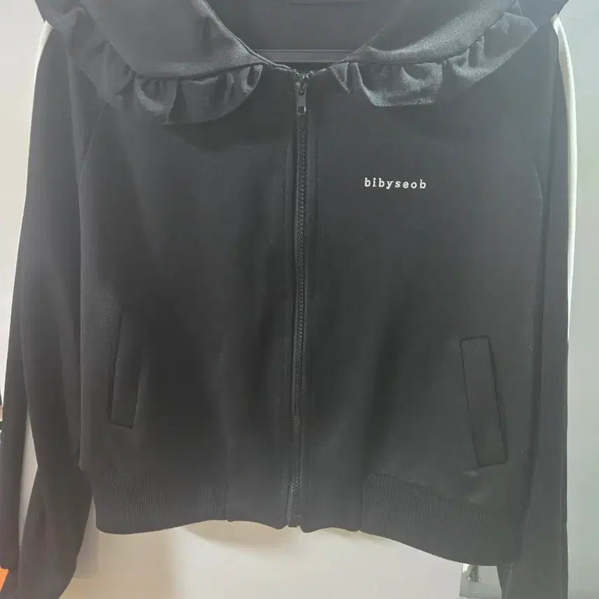 [BUNJANG] Byyob S Black Two-Piece Set / 바이바이섭 투피스셋트