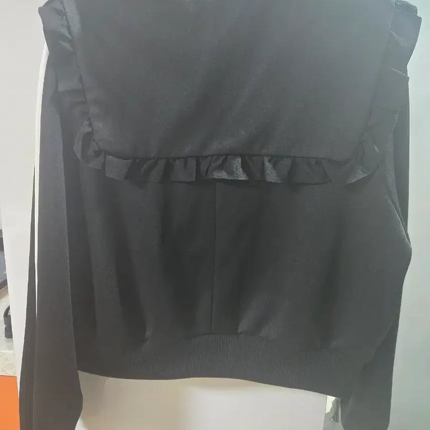 [BUNJANG] Byyob S Black Two-Piece Set / 바이바이섭 투피스셋트