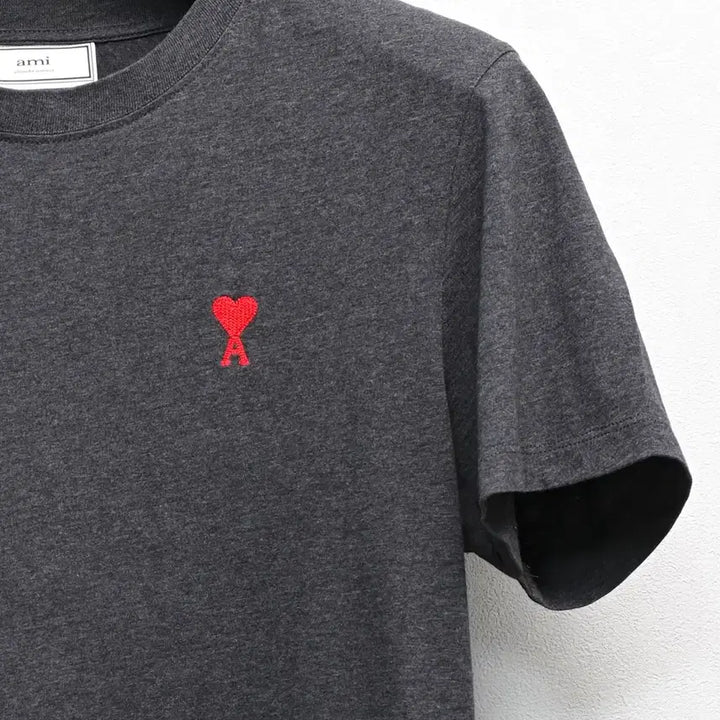 [BUNJANG] AMI Small Heart Short-Sleeve T-Shirt Charcoal M / 아미 스몰하트 반팔티 M 차콜색상