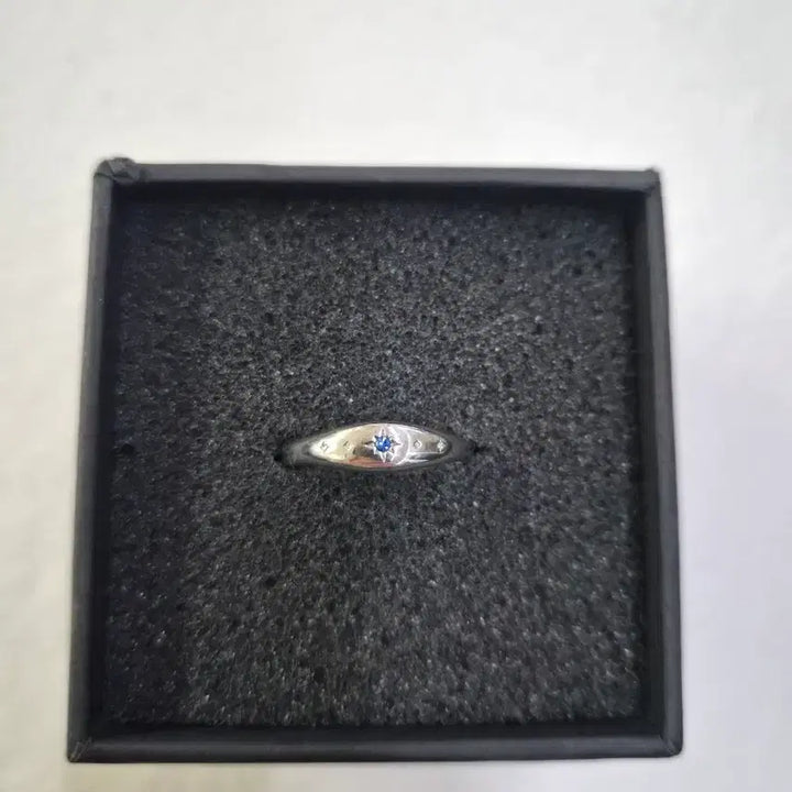 [BUNJANG] Stray Kids Han Jisung Concert Dome Tour MD Ring / 스트레이키즈 스키즈 한 한지성 콘서트 돔투어 엠디 반지 양도