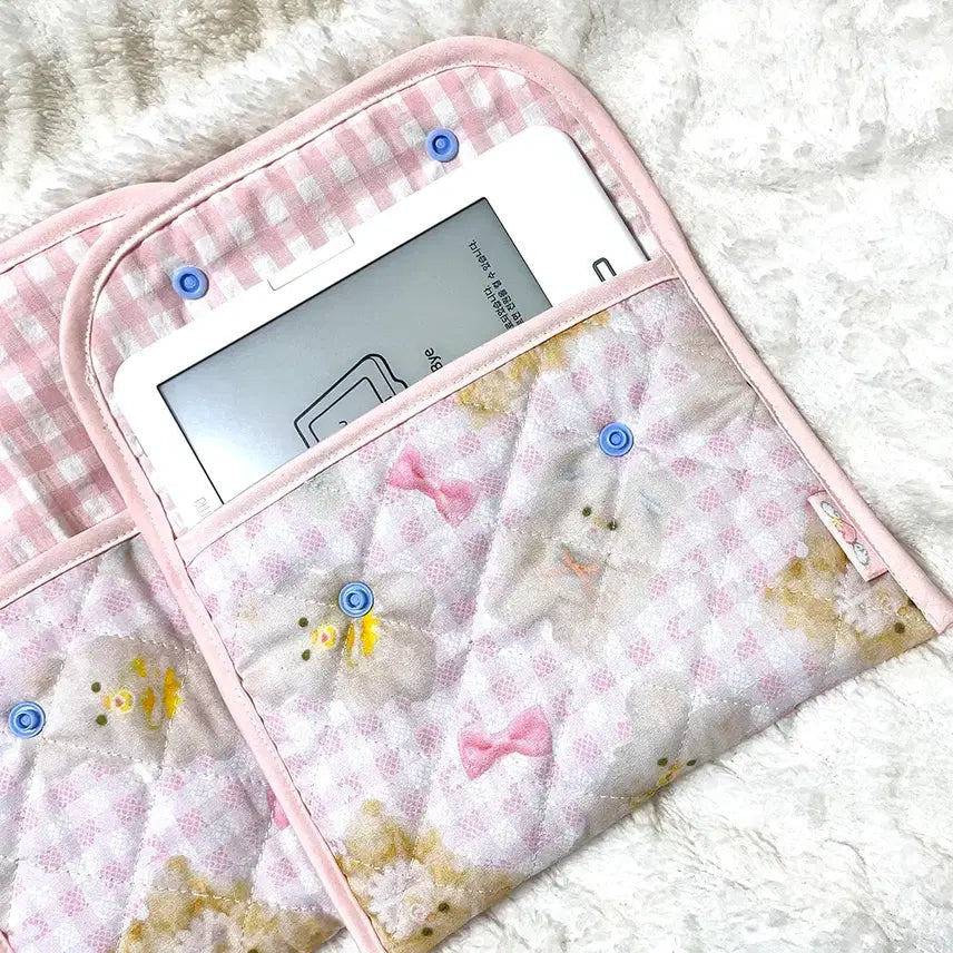 [BUNJANG] E.H. Fluffy Doll Check (Pink) E-reader Flat Pouch / [E.H] 플러피 돌 체크(핑크) 이북 리더기 플랫 파우치