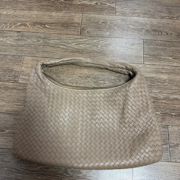 [BUNJANG] Bottega Veneta Leather Shoulder Bag Tote Bag Beige / 보테 가죽 숄더백 토트백 베이지