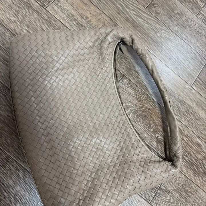 [BUNJANG] Bottega Veneta Leather Shoulder Bag Tote Bag Beige / 보테 가죽 숄더백 토트백 베이지