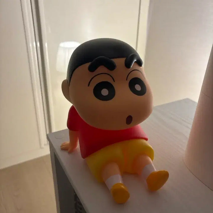 [BUNJANG] Crayon Shin-chan Stand + Piggy Bank / [짱구] 거치대 겸 저금통