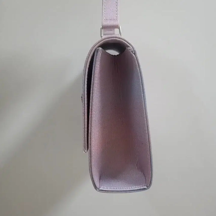[BUNJANG] Vintage Ribbon Accent Gradient Handbag / 빈티지 리본 장식 그라데이션 핸드백