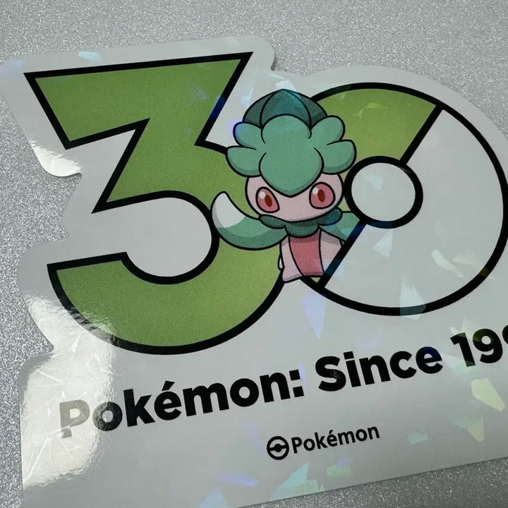 [BUNJANG] Pokemon 30th Anniversary Logo Sticker - Chandelure + Tsareena / 포켓몬 30주년 로고 스티커 짜랑랑 + 라란티스