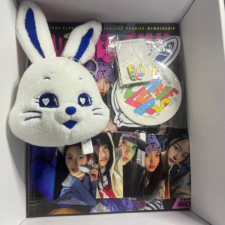 [BUNJANG] NewJeans Bunnies Fanclub Membership Kit 1st Gen / 뉴진스 버니즈 팬클럽 멤버십 키트 1기