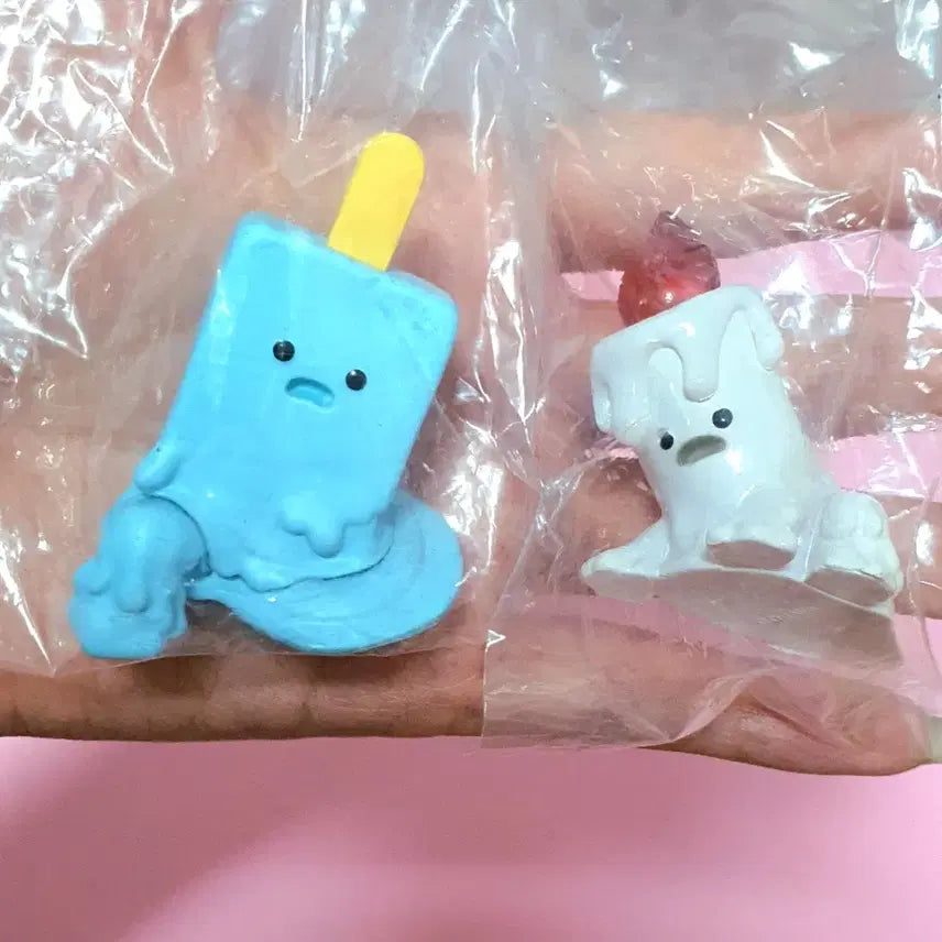[BUNJANG] Melting Ice Gacha Tokekechuz Set (2 Types) / 녹아내리는 아이스 가챠 토케챠우즈 2종셋트