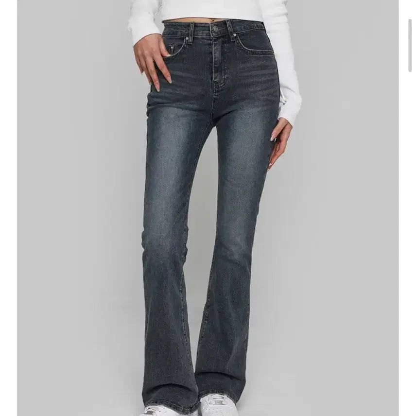 [BUNJANG] BLACKUP Long Slim Boots-Cut Denim Jeans (Ash Blue) / 블랙업 롱 슬림 부츠컷 데님 애쉬블루