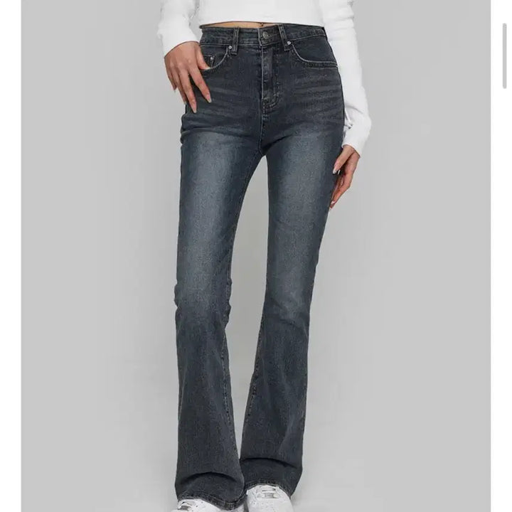[BUNJANG] BLACKUP Long Slim Boots-Cut Denim Jeans (Ash Blue) / 블랙업 롱 슬림 부츠컷 데님 애쉬블루