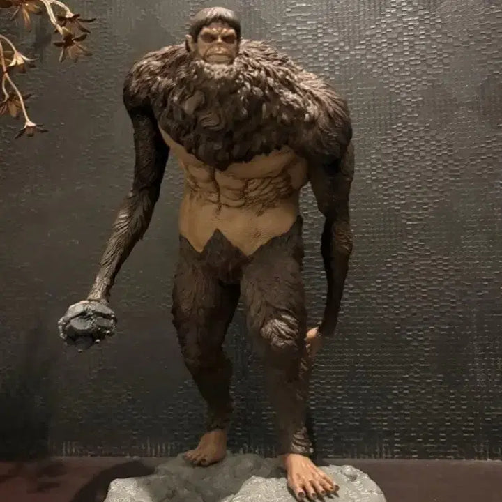 [BUNJANG] Attack on Titan Beast Titan A Prize Figure (Opened, Good Condition) / 진격의거인 제일복권 짐승거인a상 개봉양품팝니다