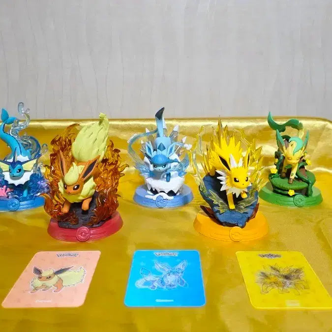 [BUNJANG] Funism Eevee Evolutions Figure Set (5 Types) / [퍼니즘] 포켓몬스터 이브이 진화체 피규어 5종